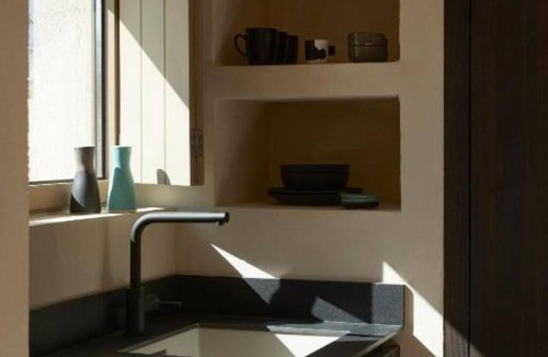 Matala House | Adama - Luxury Junior Suite with Private Heated Swimming Pool