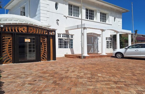 Muizenberg Hostel | Adamastor Pty Ltd