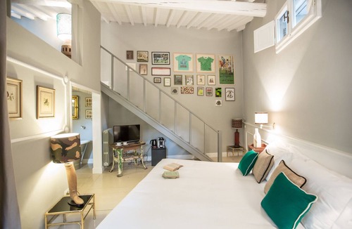 San Frediano Bed & Breakfast | AdAstra Suites