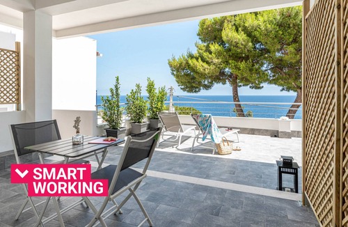Addaura Villa | Addisio Seafront Villa by Wonderful Italy
