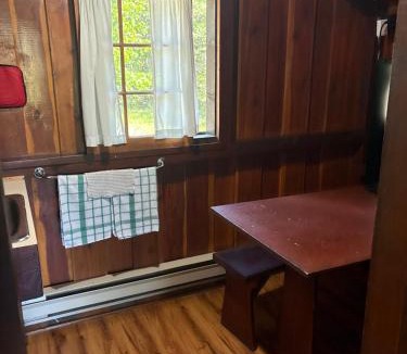 Brisco Cabin | Addison's Bungalows