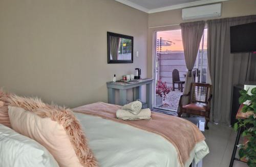 Colchester House | Addo River Den