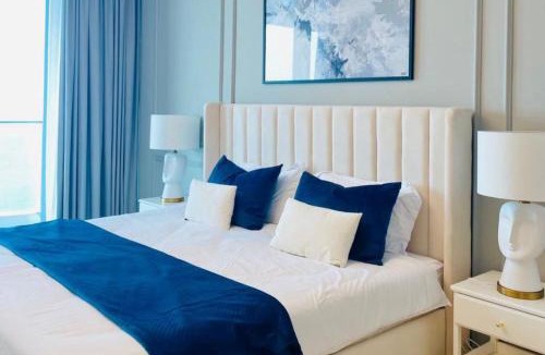 Dubai Marina Apartment | ADDRESS BEACH RESORT Residence Luxury Sea and Palm View DXB AIRPORT VIP Shuttle option for 6pax