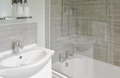 Rothbury House | Addycombe Cottage