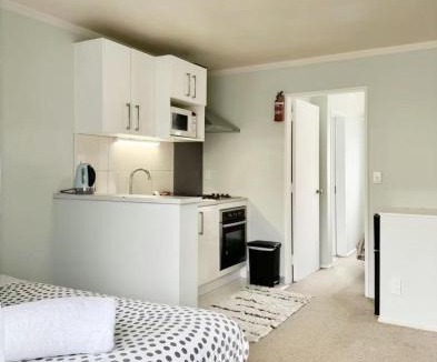 Newtown Hotel | Adelaide Motel