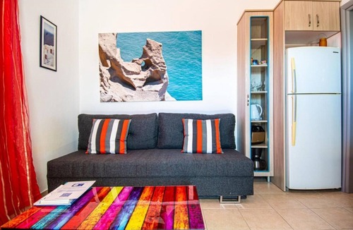 Perissa Apartment | Adelphi Apartments Apartment - Ground Floor Sleeps 3
