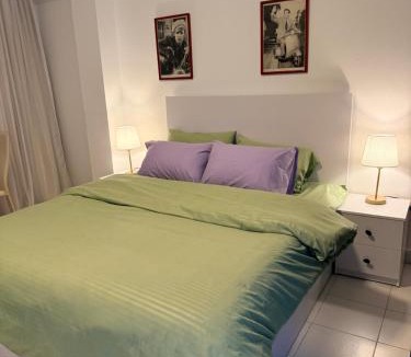 Al Mamsha El Seyahi Bed & Breakfast | Aden Beach - Sea View room in Villa