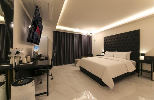 Cheonan Hotel | Aden Hotel