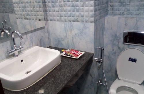 Behror Hotel | Adhunik Hotel Behror