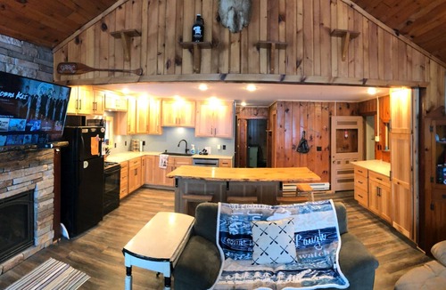 Brantingham House | Adirondack Lakefront - User friendly, great beach, full afternoon sun