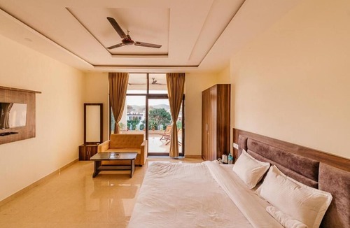 Pushkar Hostel | Aditya Palace