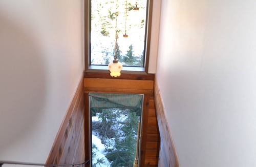 Courtenay Ski Chalet | Adjust your altitude, Stay in Comfort, but Venture out of your comfort zone