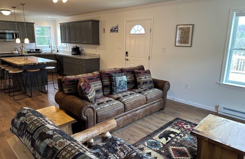 Saranac Cottage | ADK cottage with Mountain Views
