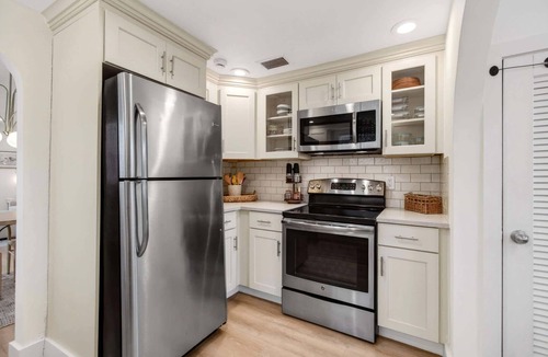 Delray Beach House | Adobe Oasis 2BDR Stay with Pool