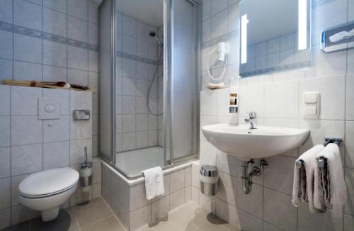 Nippes Bed & Breakfast | Adolphs Hotel