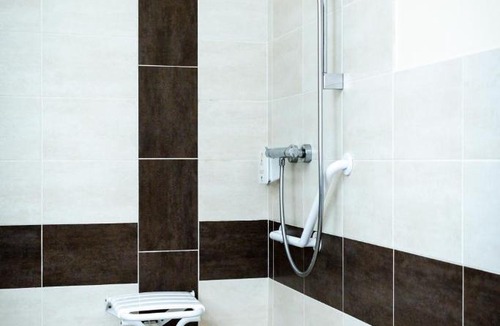 Gap Hotel | Adonis Gapotel