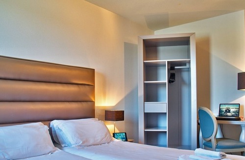 Lahonce Hotel | Adonis Hôtel Bayonne