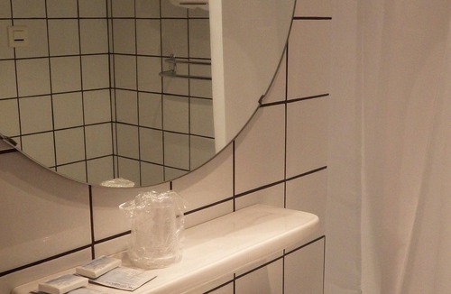 Lourdes Hotel | Adonis Lourdes