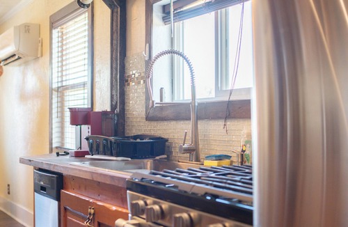 Custer House | Adorable 1 bed house with AC in charming small-town Custer