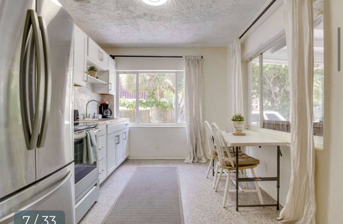 Deerfield Beach Cottage | Adorable 1bdr cottage steps to beach!