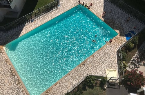 Arcachon Apartment | Adorable 2-person studio overlooking the basin and pool
