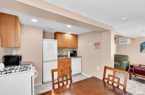 Seaside Heights Apartment | Adorable 2br half a block from the beach