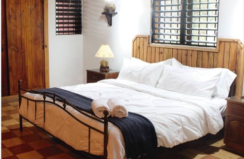 Constanza Cabin | Adorable 3-bedroom cabin in tranquil Constanza getaway
