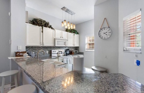 Kissimmee House | Adorable 3-bedroom townhome with AC in vibrant Kissimmee