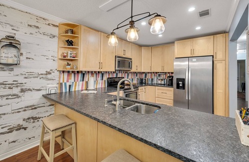 Saint Simons Island House | Adorable 3 bed, 2 bath Cottage in Glynn Haven SD