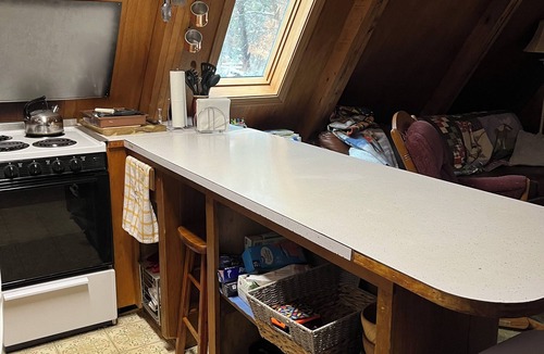 North Conway Cabin | Adorable, Affordable Aframe in the White Mountains!
