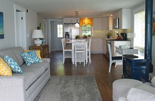 Pemaquid Point Cottage | Adorable Oceanfront Cottage On Pemaquid Point
