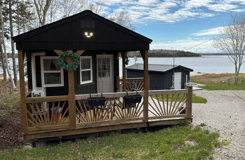 Yarmouth County Cabin | Adorable Oceanfront Tiny Home 30 minutes from Yarmouth