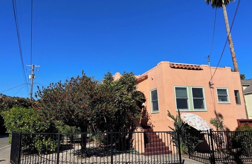 San Anselmo House | Adorable, peaceful 2-bdrm house in charming Fairfax near bus, food & shops