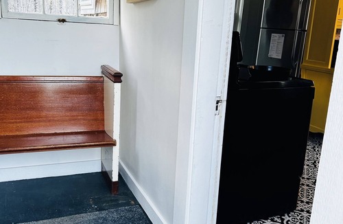 Dedham Cottage | Adorable private cottage with lake views and access.
