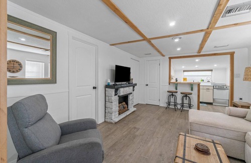 Mount Dora House | Adorable Private Tiny Home "The Pink House" in Downtown Mt. Dora! Pet Friendly