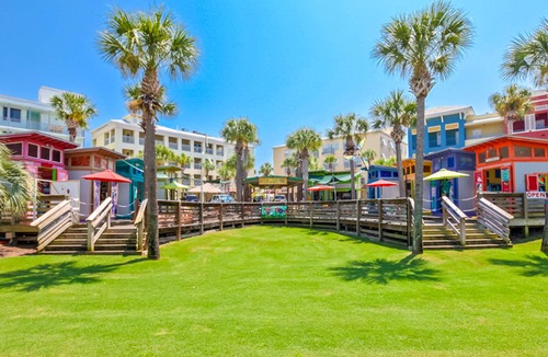 Gulf Place Apartment | Adorable studio for two just steps from the beach - shared pool & tennis courts
