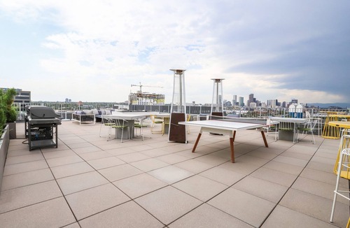 River North Art District Apartment | Adorable Studio in Rino