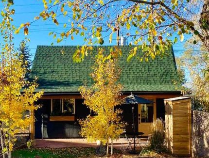 Williams Apartment | Adorable Tiny House near Grand Canyon, Fire Pit and Walk to Town