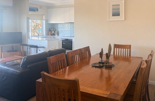 Shoal Bay Apartment | Adriana, 9/83 Ronald Avenue - fabulous views & aircon