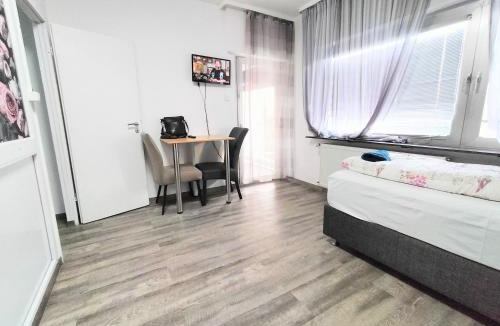 Ruesselsheim Apartment | ADS44,Accommodation