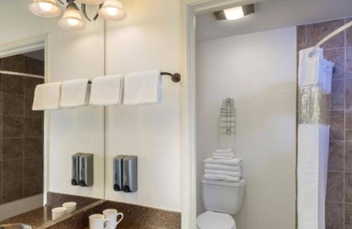 Wahweap Resort | Adventure Awaits:4 Serene Units!Water Activities,Scenic View,Onsite Pool