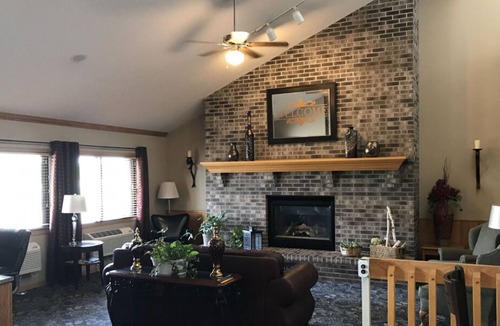 Thorp House | Adventure Awaits! Affordable, FREE Parking, FREE Breakfast, Near Marieke Gouda!