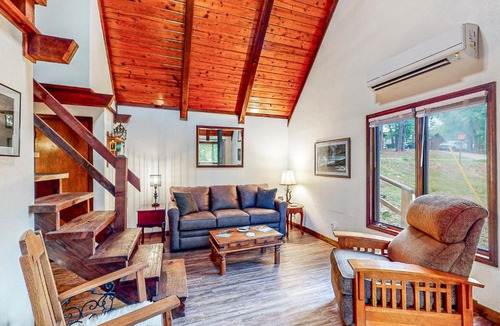 Beaver Shores Hotel | Adventure Awaits