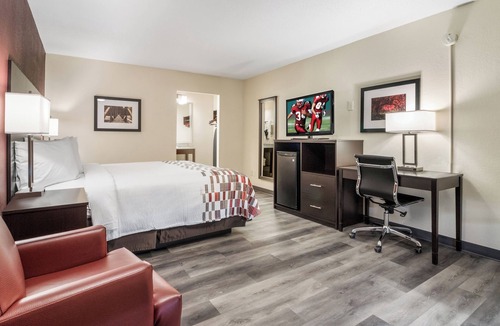 Dandridge Hotel | Adventure Base! Budget Stay Close to National Park & Lakes