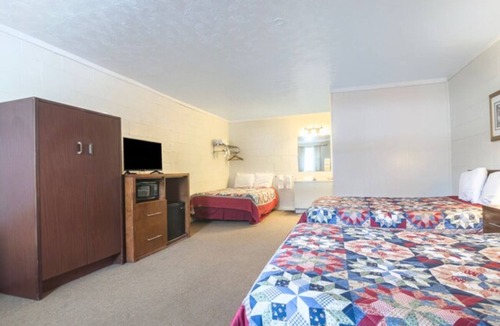 Spencer Hotel | Adventure-Ready Spencer Stay | Near Fall Creek Falls & Scenic Views