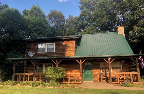 Freeport Cabin | Adventurous Vacation Getaway at the Possum Lodge Cabin!