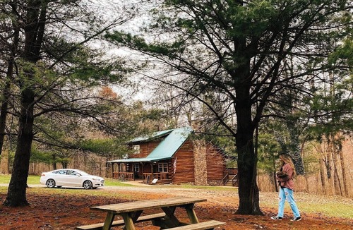 Freeport Cabin | Adventurous Vacation Getaway at the Possum Lodge Cabin!
