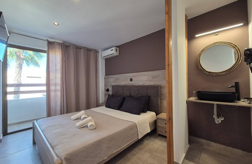 Tingaki Hotel | Aegean Pearl