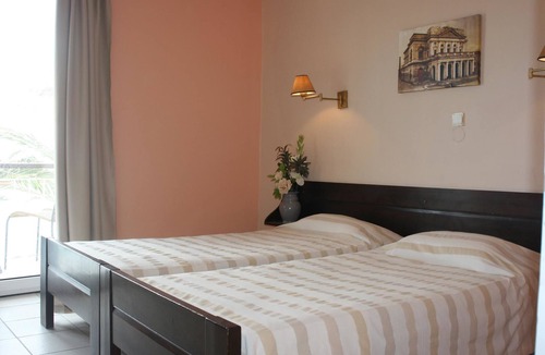 Perama Hotel | Aegli Hotel