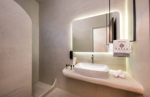 Karterados Hotel | Aelia Luxury Suites